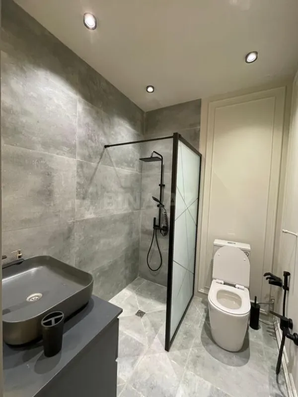 Kirayə verilir 5 otaqlı həyət evi 400 m²