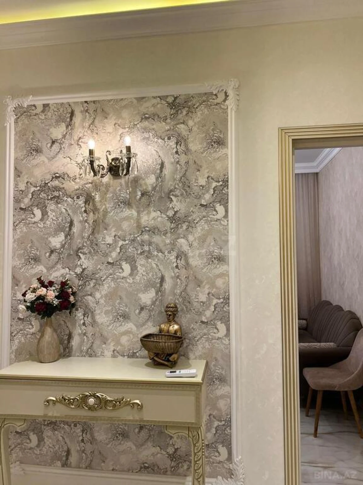 Satılır 3 otaqlı mənzil 122 m²