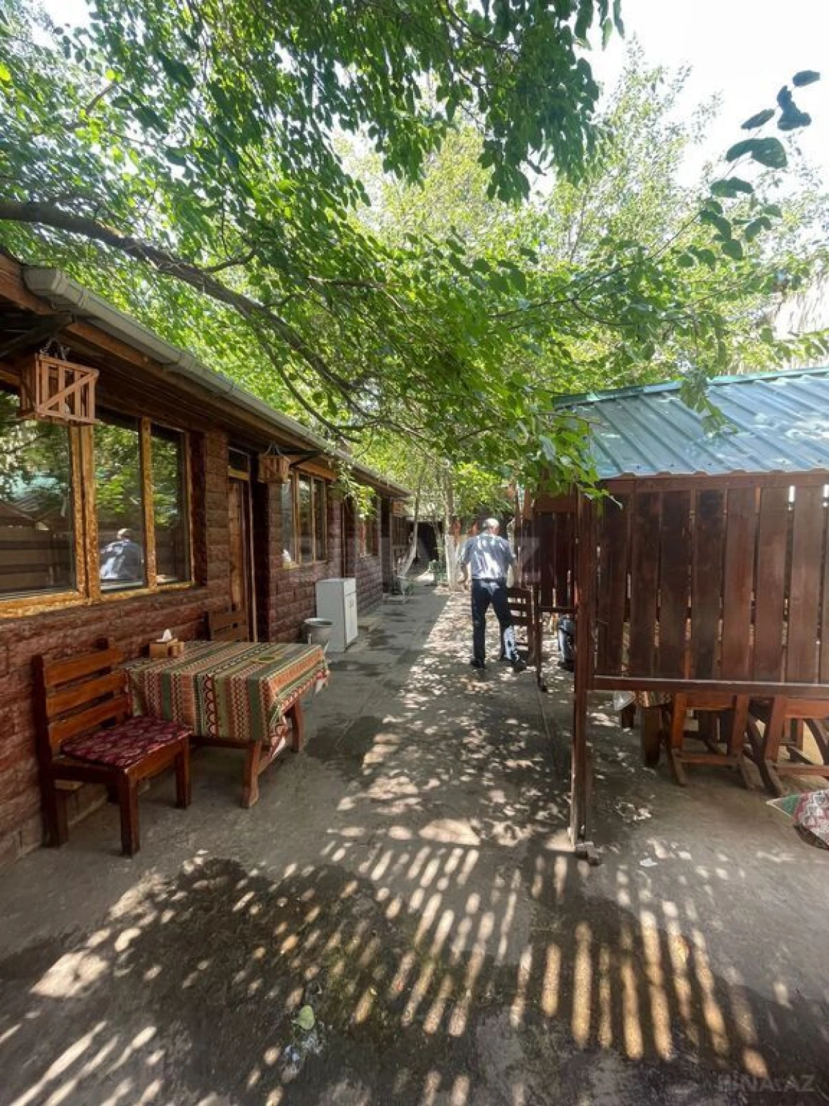 Satılır obyekt 250 m²