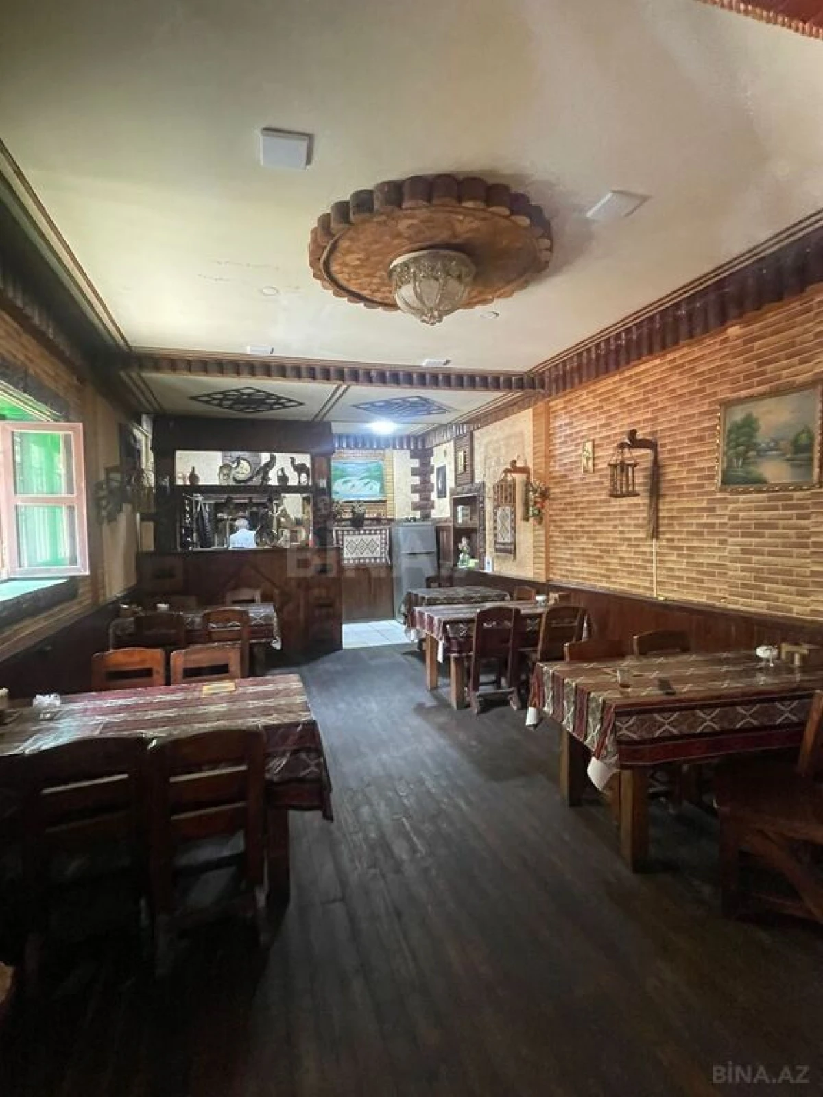 Satılır obyekt 250 m²