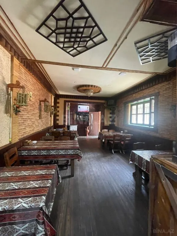 Satılır obyekt 250 m²