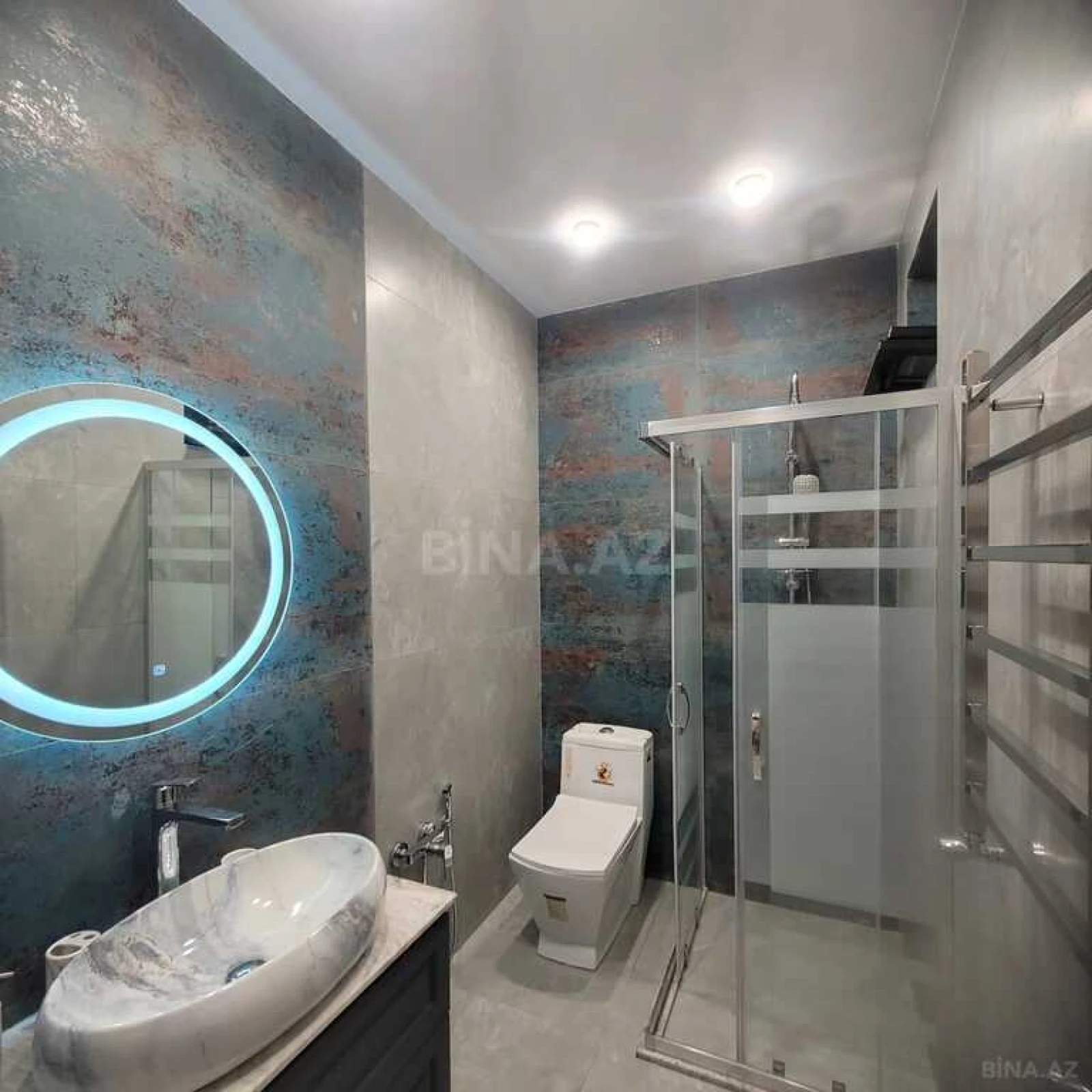 Satılır 4 otaqlı həyət evi 200 m²