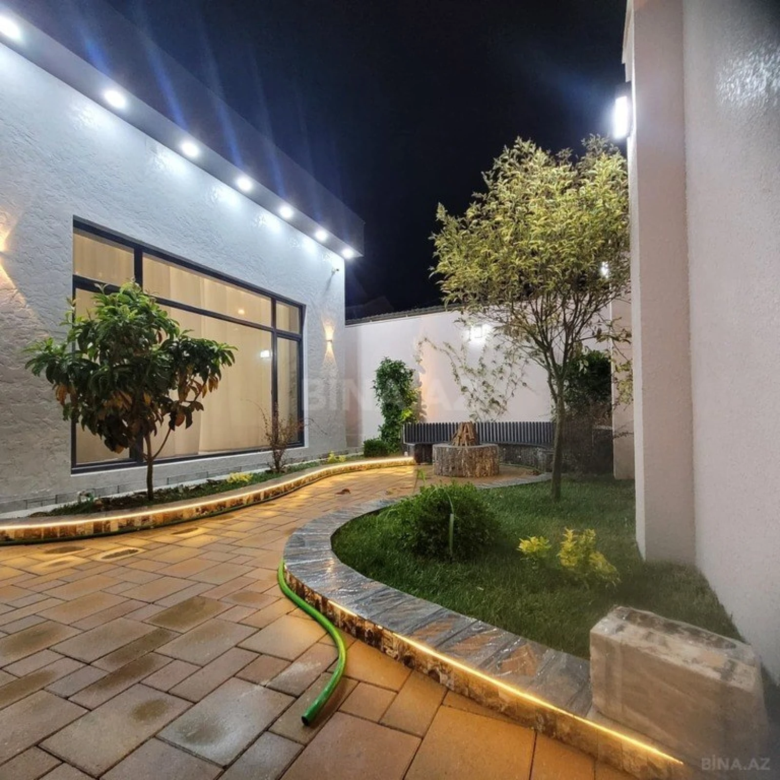 Satılır 4 otaqlı həyət evi 200 m²