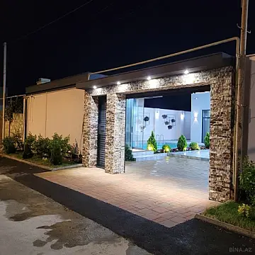 Satılır 4 otaqlı həyət evi 200 m²