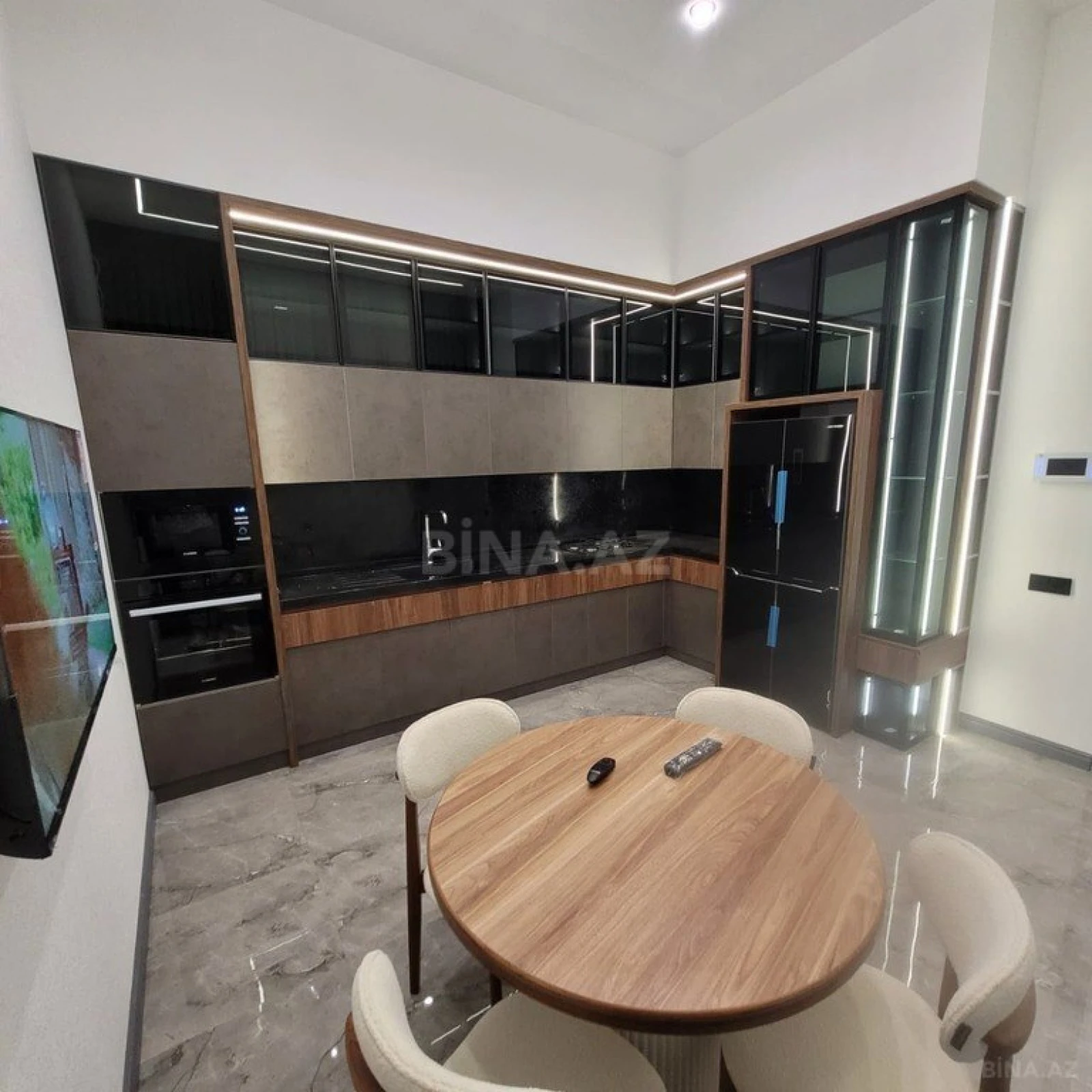 Satılır 4 otaqlı həyət evi 200 m²