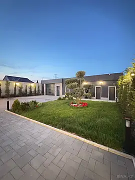 Satılır 6 otaqlı həyət evi 450 m²