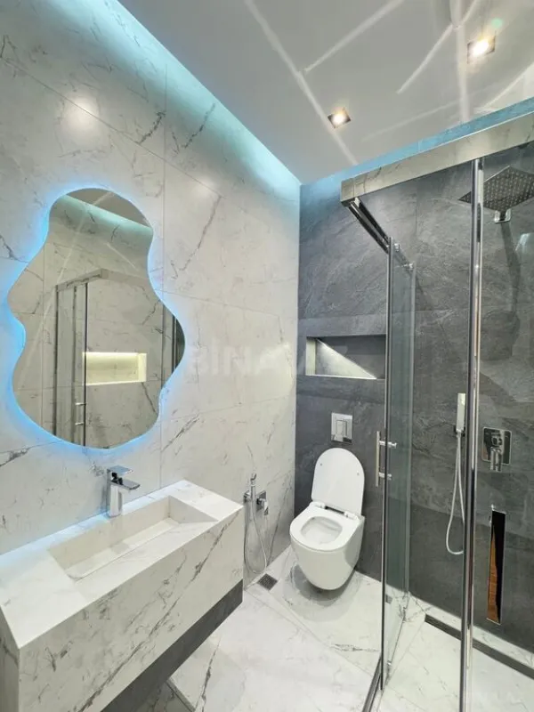 Satılır 6 otaqlı həyət evi 450 m²