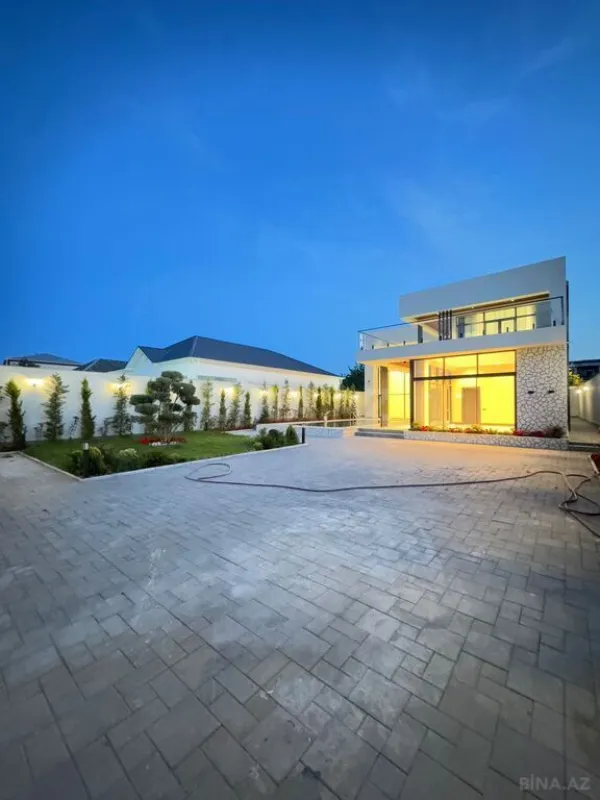 Satılır 6 otaqlı həyət evi 450 m²