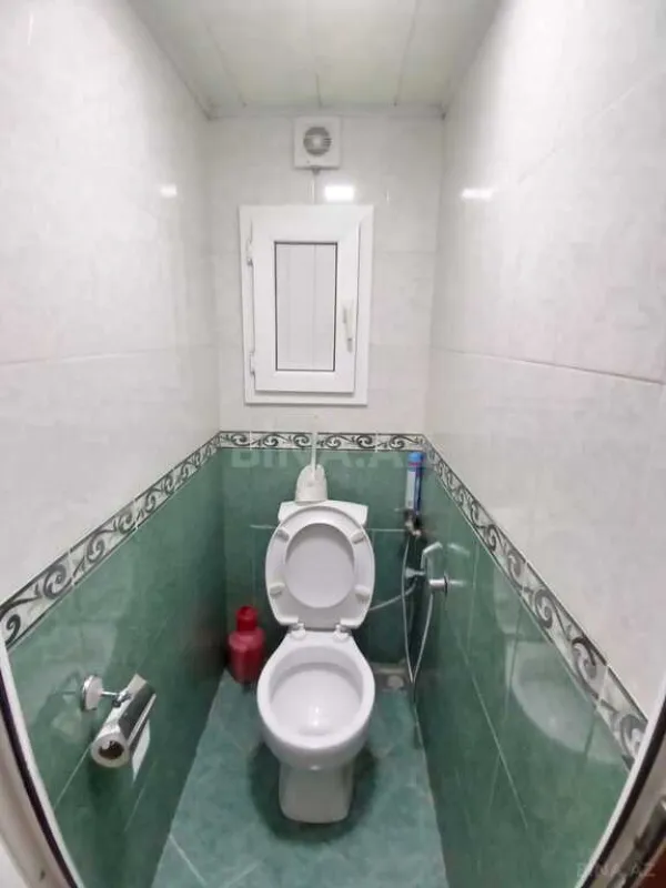 Satılır 5 otaqlı mənzil 130 m²