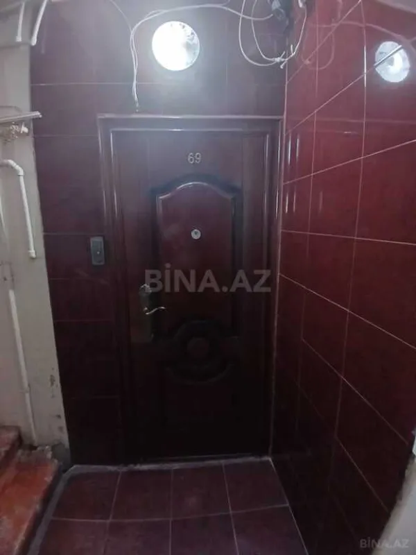 Satılır 5 otaqlı mənzil 130 m²