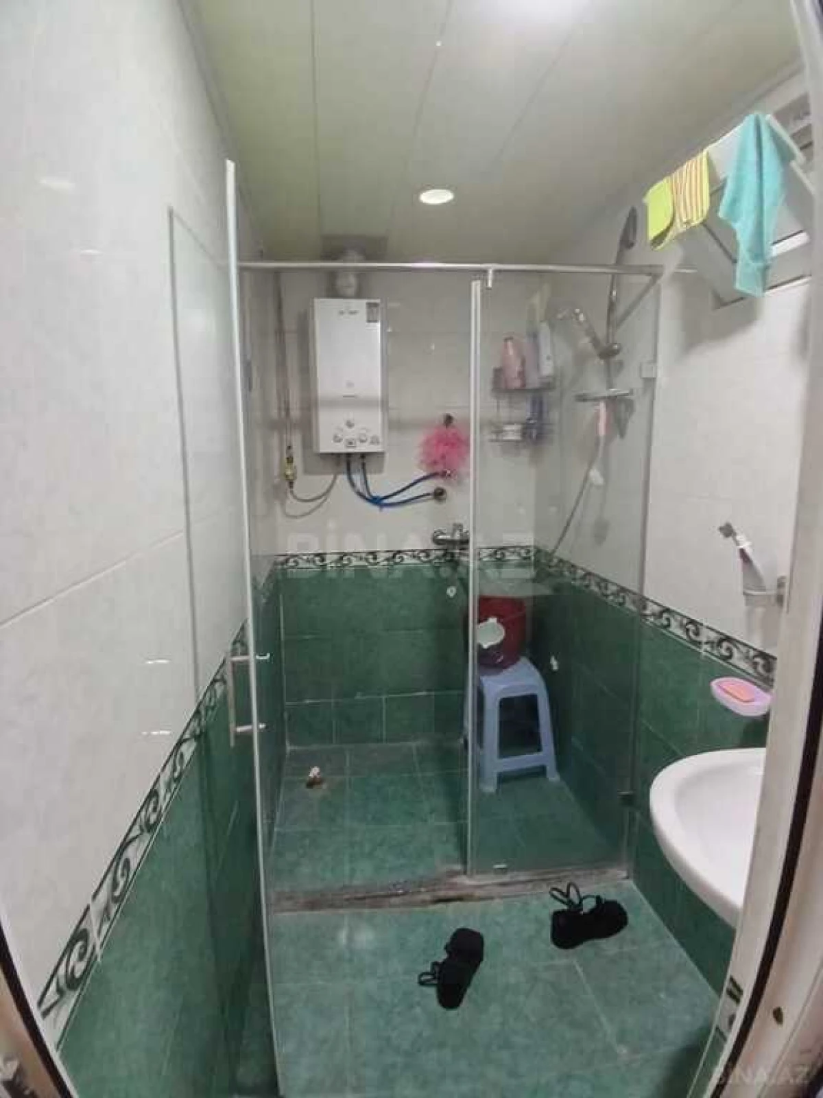 Satılır 5 otaqlı mənzil 130 m²