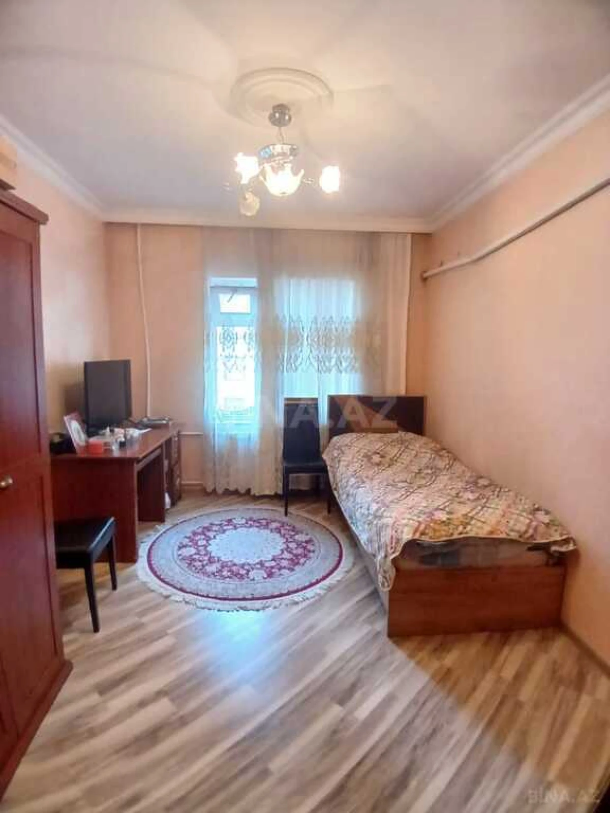 Satılır 5 otaqlı mənzil 130 m²