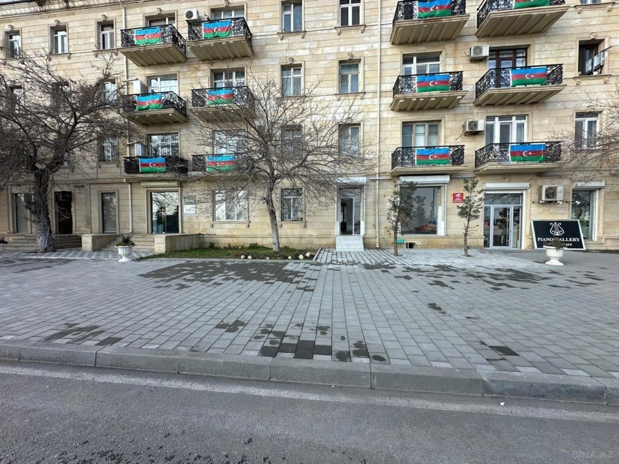 Satılır obyekt 80 m²