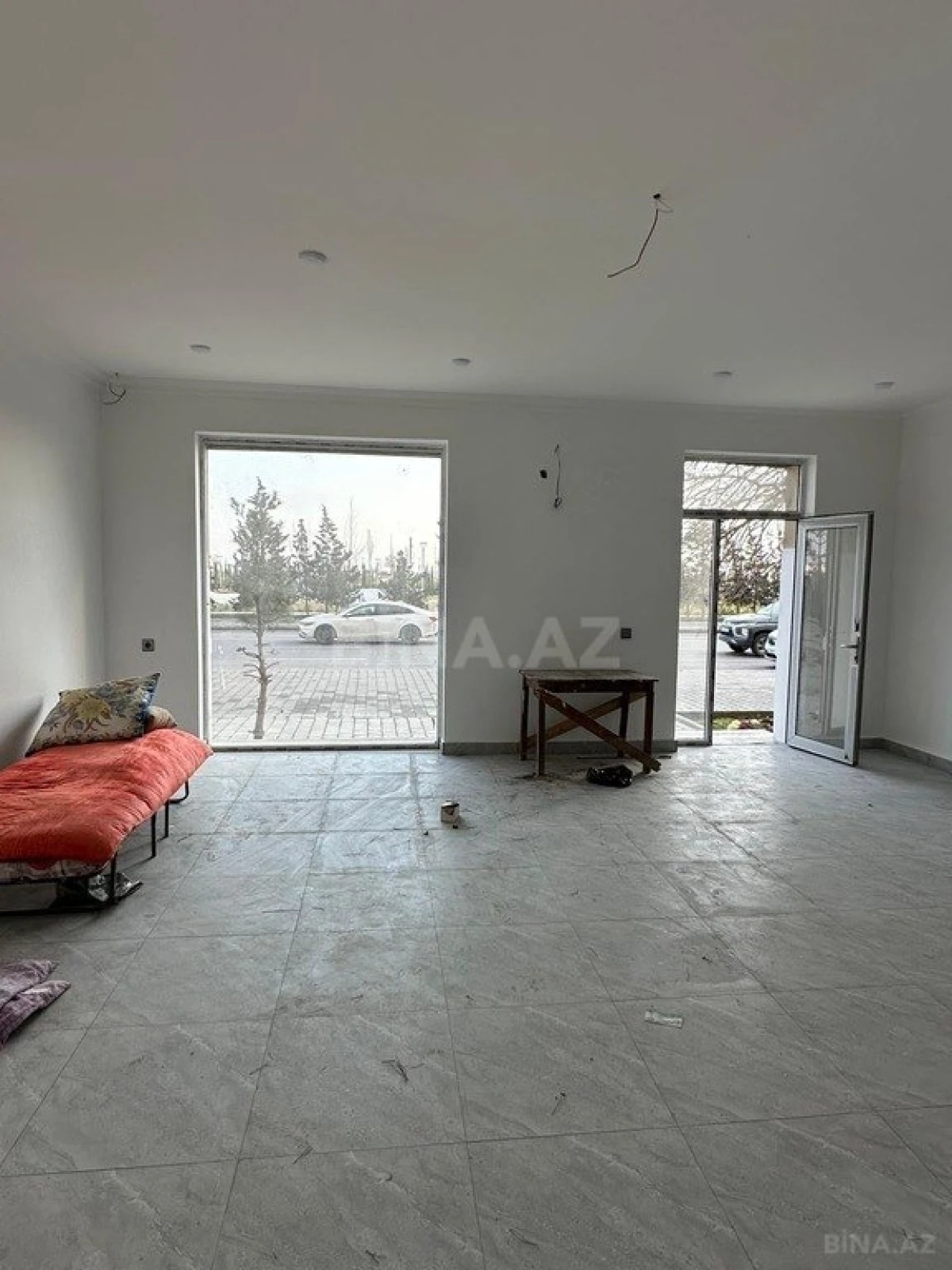 Satılır obyekt 80 m²