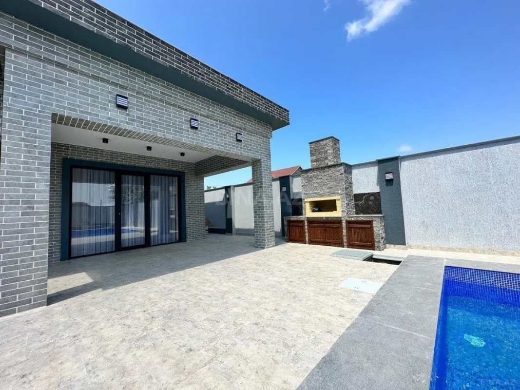 Kirayə verilir 4 otaqlı həyət evi 240 m²