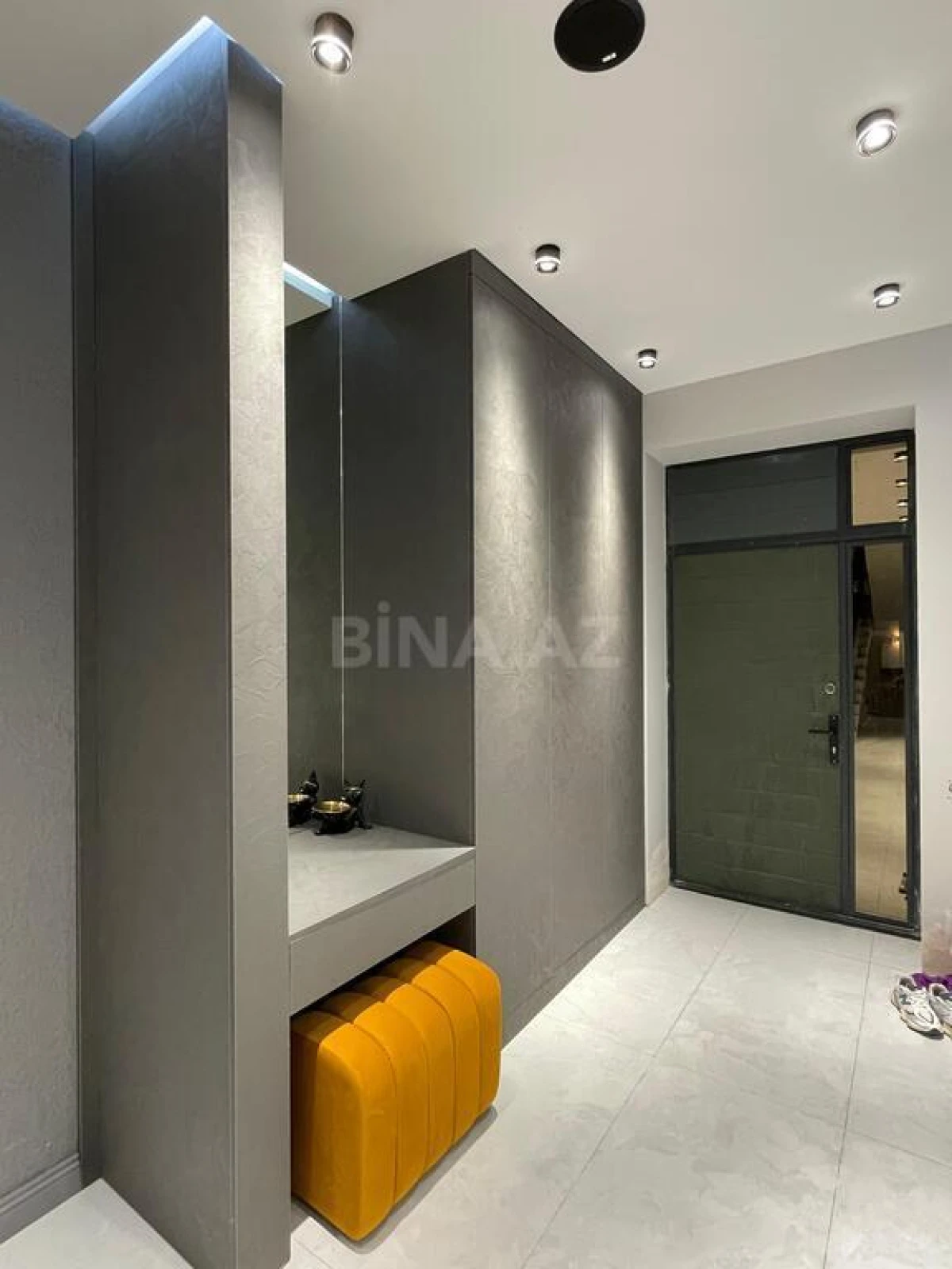Kirayə verilir 4 otaqlı həyət evi 240 m²
