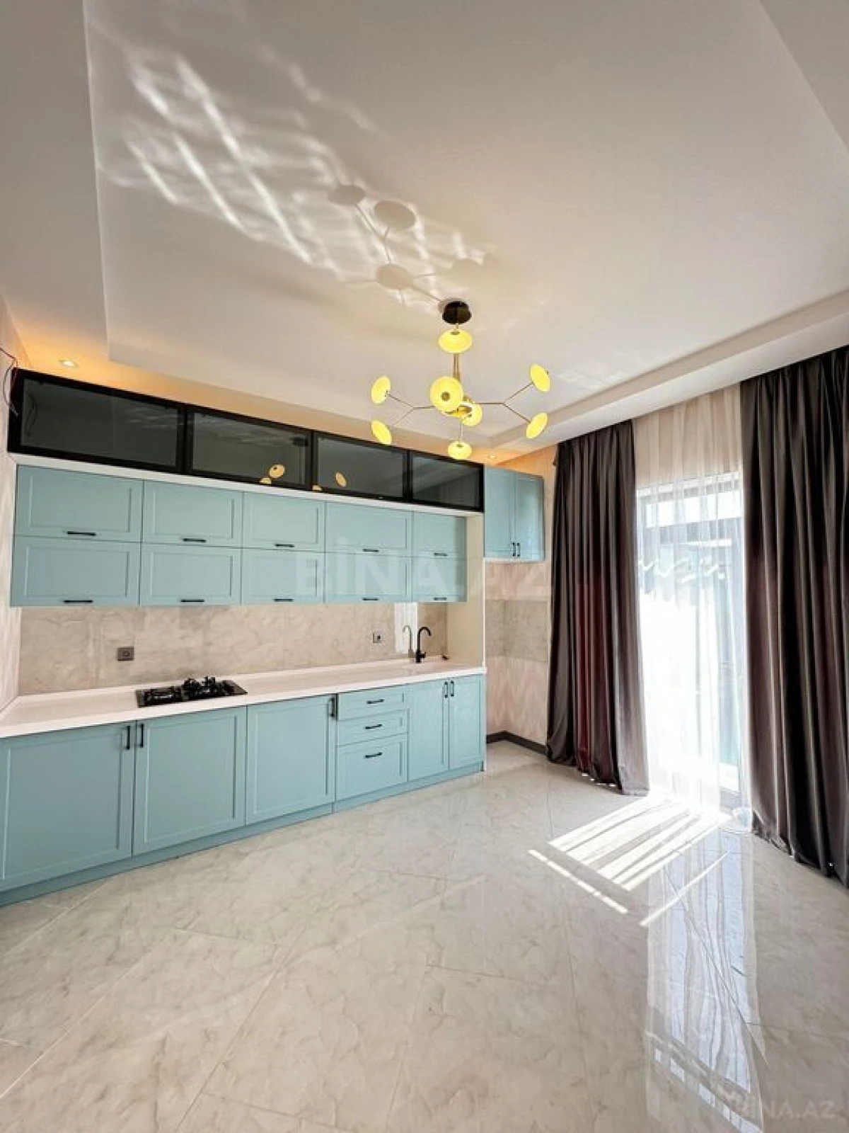 Satılır 4 otaqlı həyət evi 140 m²