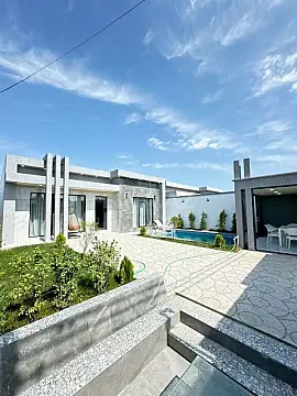 Satılır 4 otaqlı həyət evi 140 m²