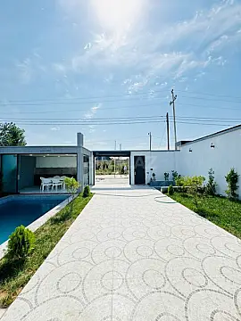 Satılır 4 otaqlı həyət evi 140 m²