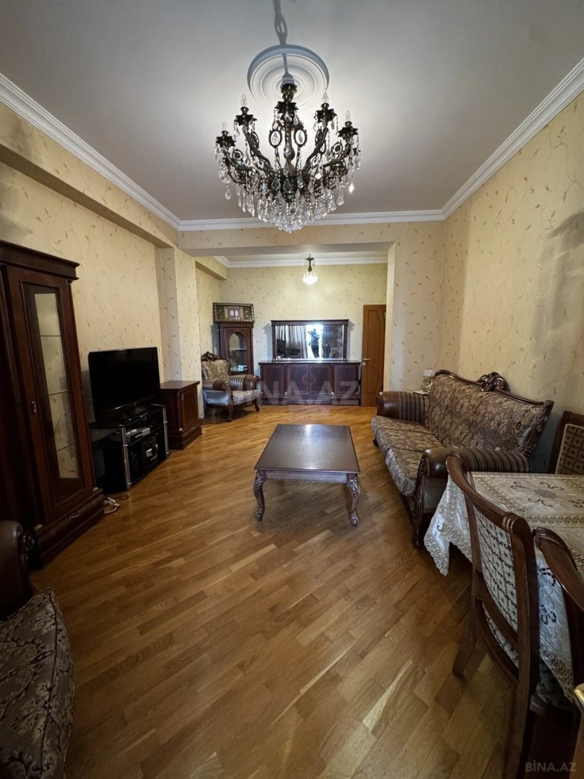 Kirayə verilir 2 otaqlı mənzil 70 m²