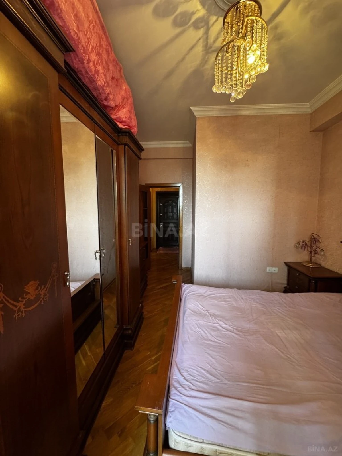 Kirayə verilir 2 otaqlı mənzil 70 m²