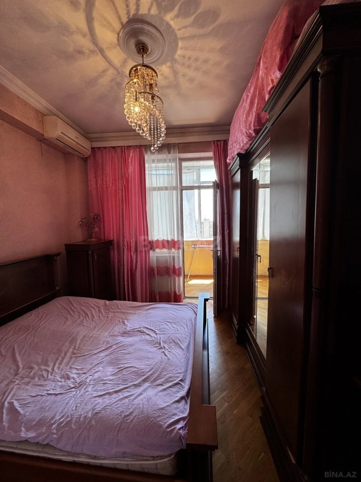 Kirayə verilir 2 otaqlı mənzil 70 m²