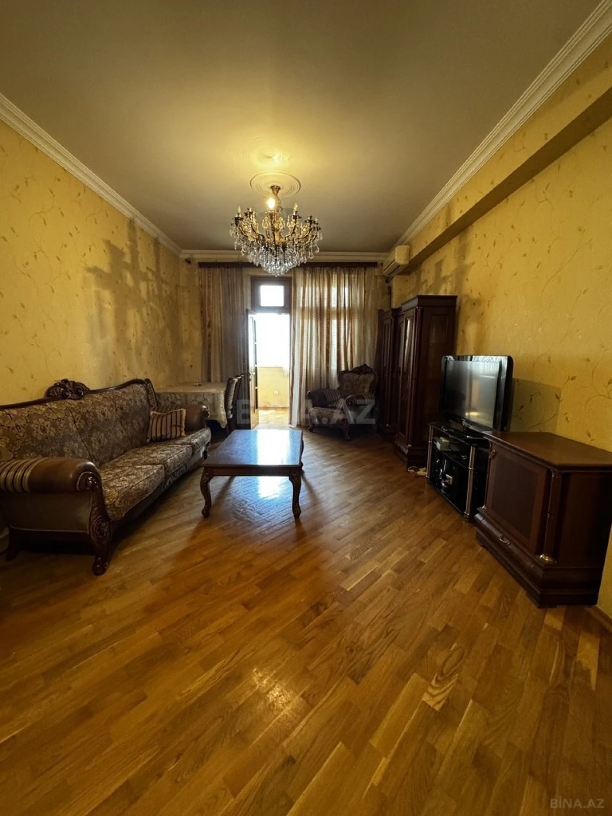 Kirayə verilir 2 otaqlı mənzil 70 m²