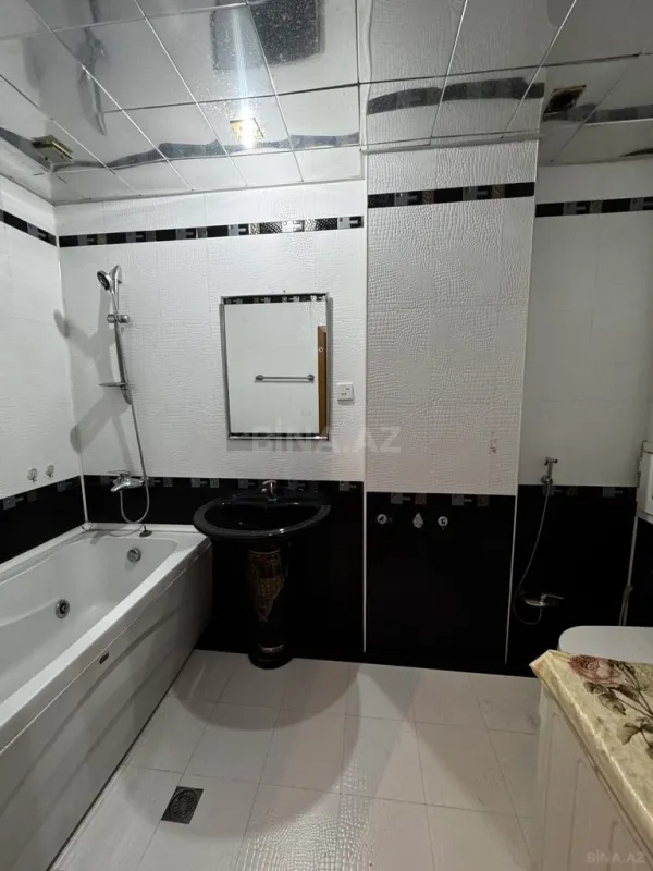 Kirayə verilir 2 otaqlı mənzil 70 m²