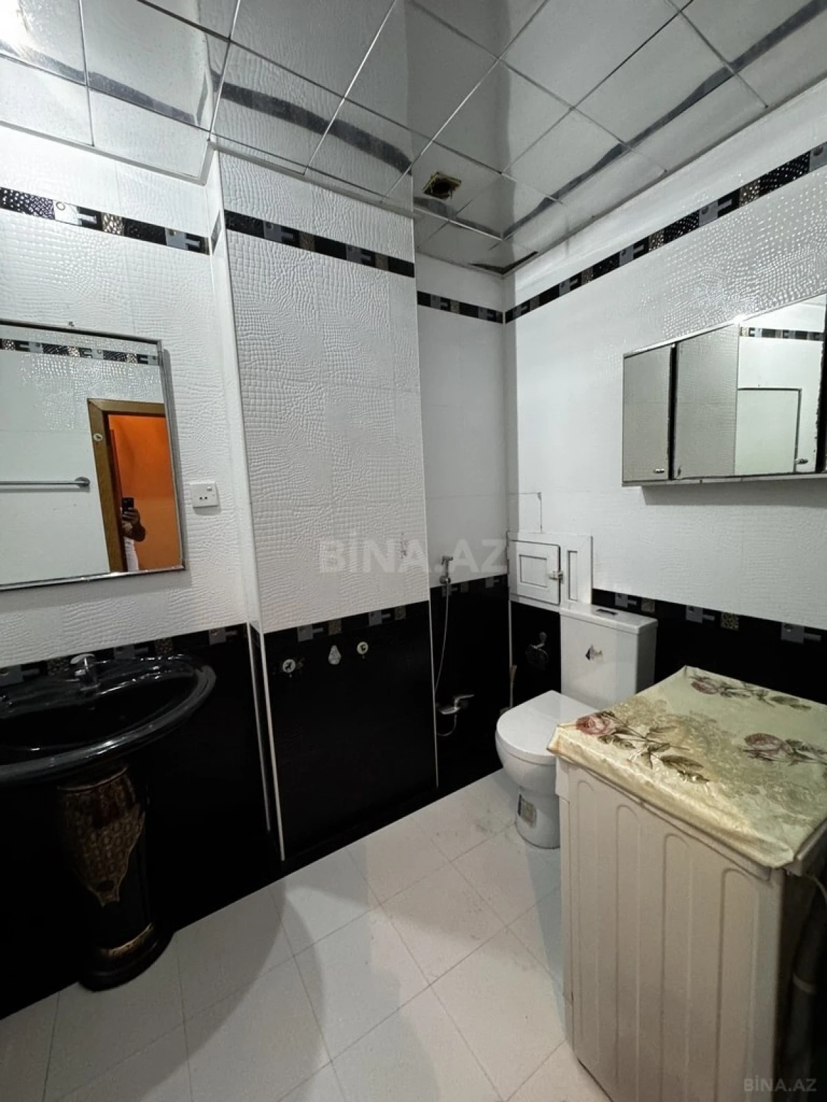 Kirayə verilir 2 otaqlı mənzil 70 m²