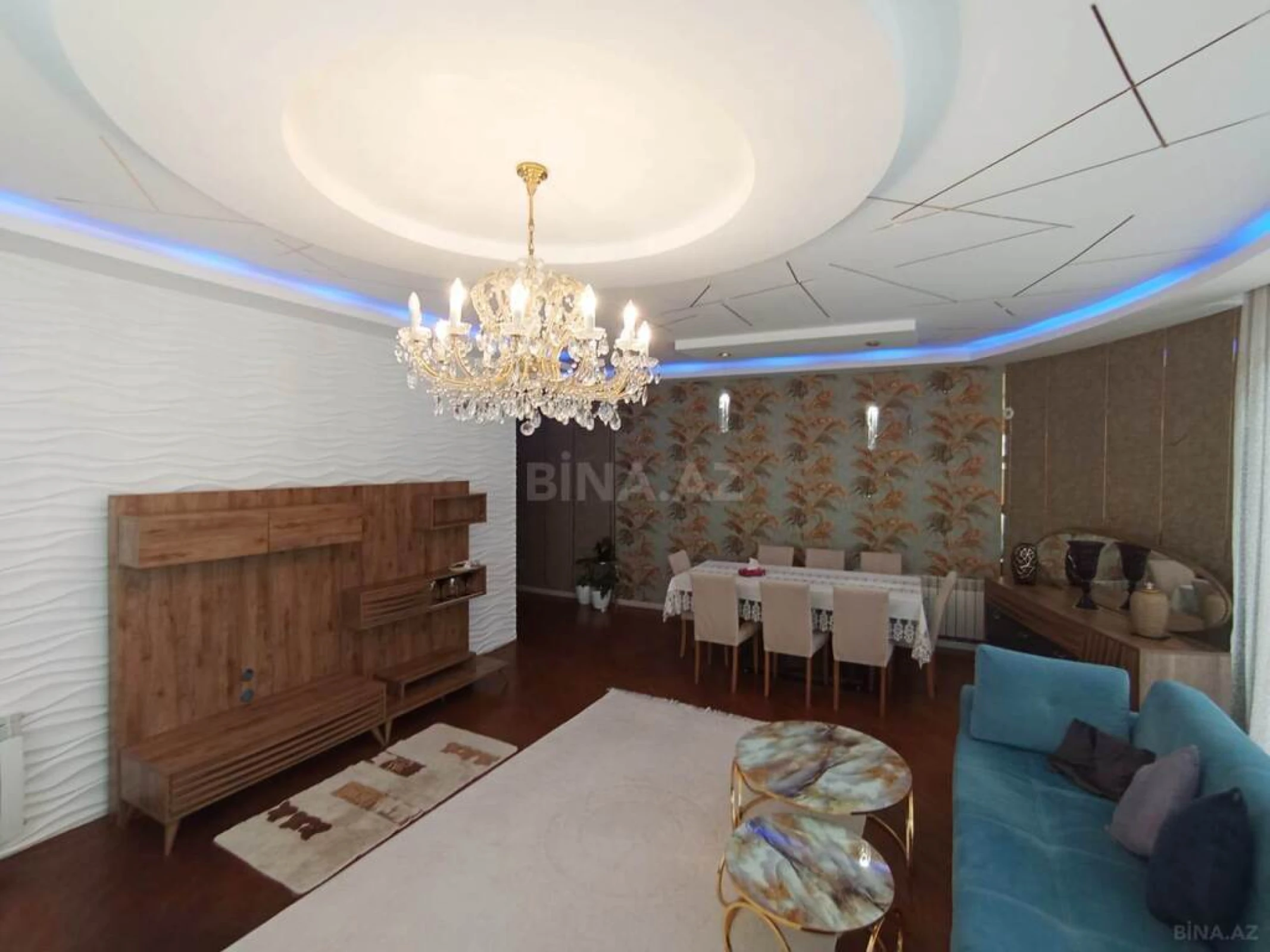 Satılır 4 otaqlı mənzil 160 m²