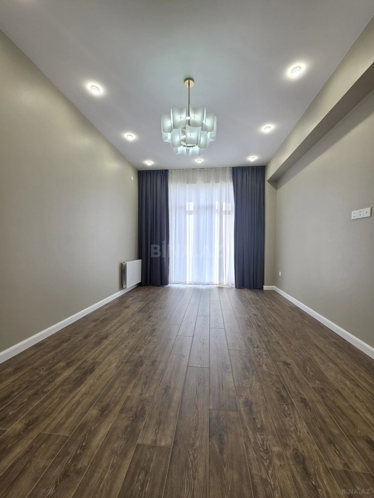 Satılır 2 otaqlı mənzil 65 m²
