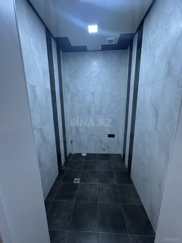 Satılır 3 otaqlı mənzil 138 m²