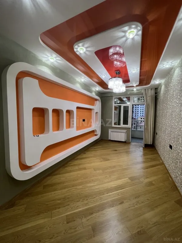 Satılır 4 otaqlı mənzil 157 m²