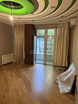 Satılır 4 otaqlı mənzil 157 m²
