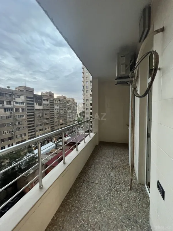 Satılır 4 otaqlı mənzil 157 m²