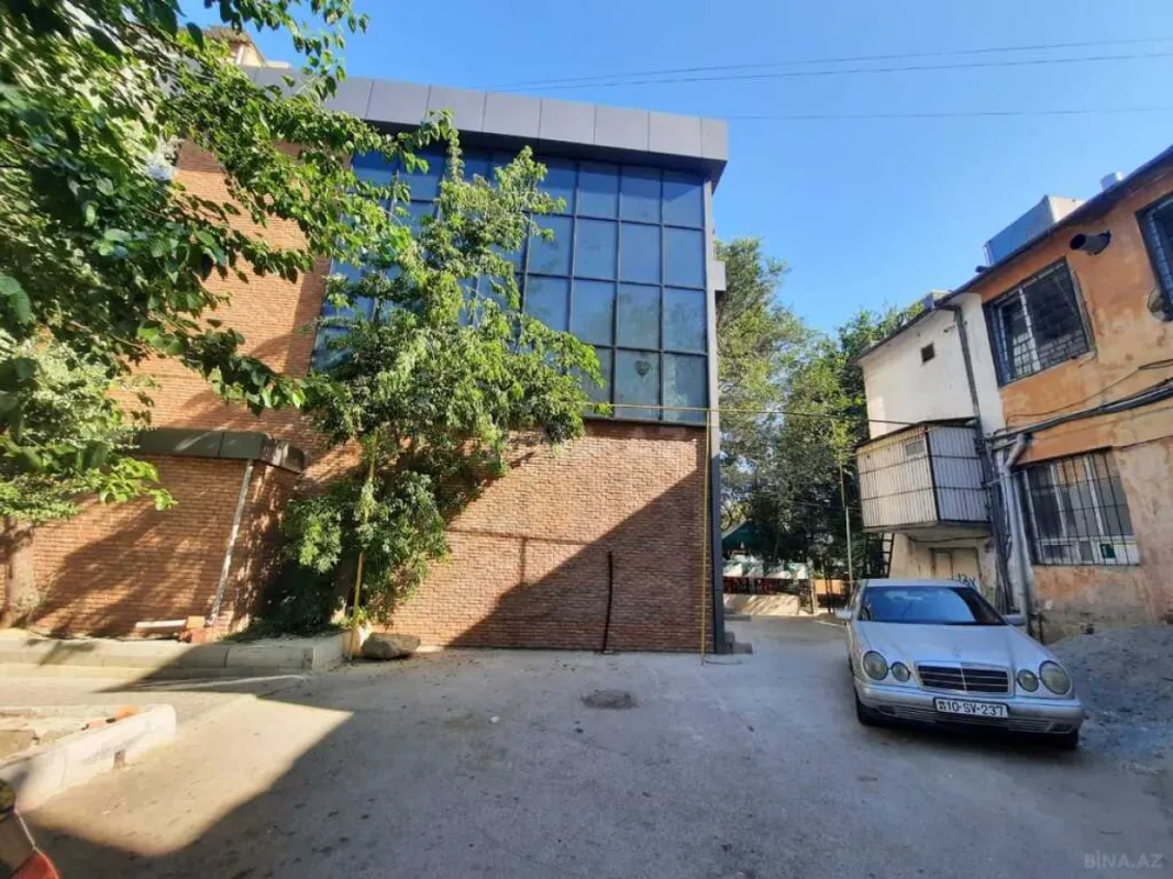 Satılır obyekt 65 m²