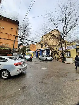 Satılır obyekt 65 m²