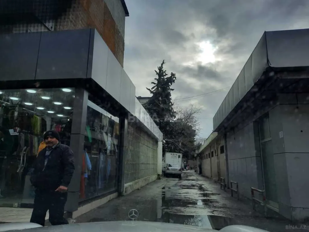 Satılır obyekt 65 m²