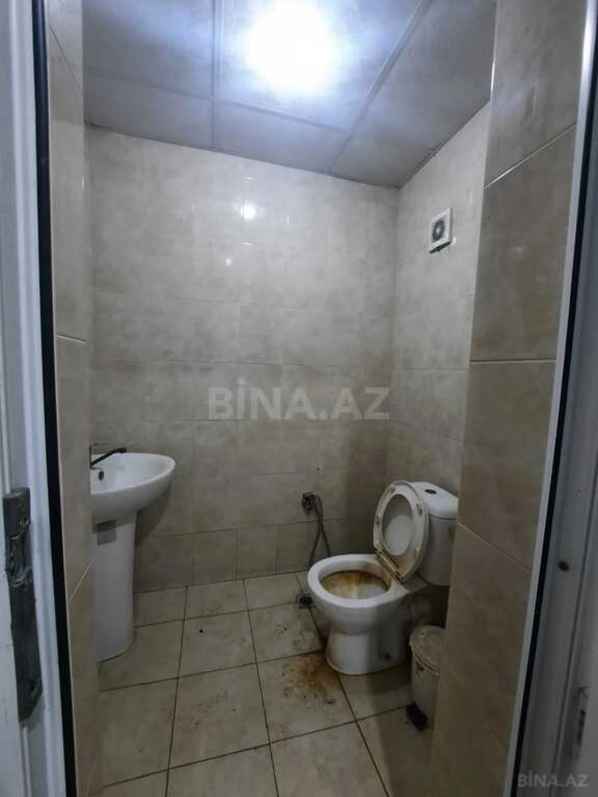 Satılır obyekt 65 m²