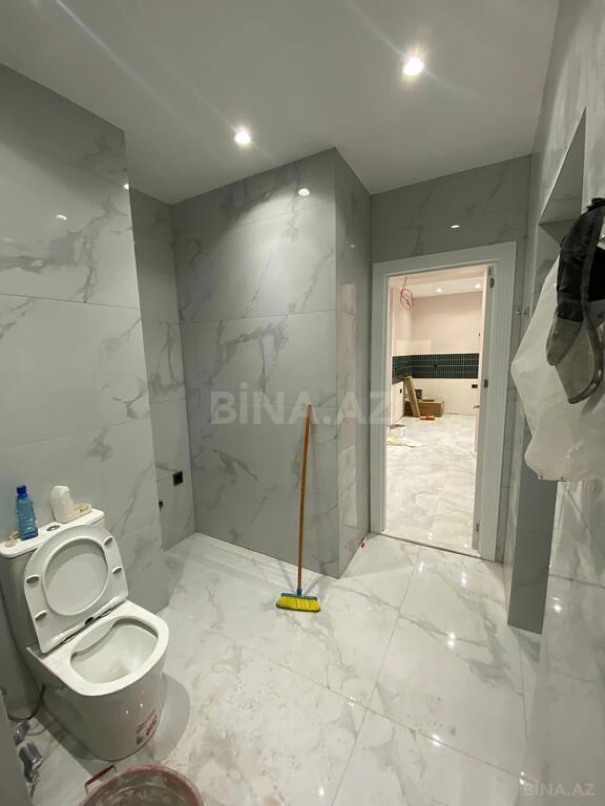 Satılır 3 otaqlı mənzil 115 m²