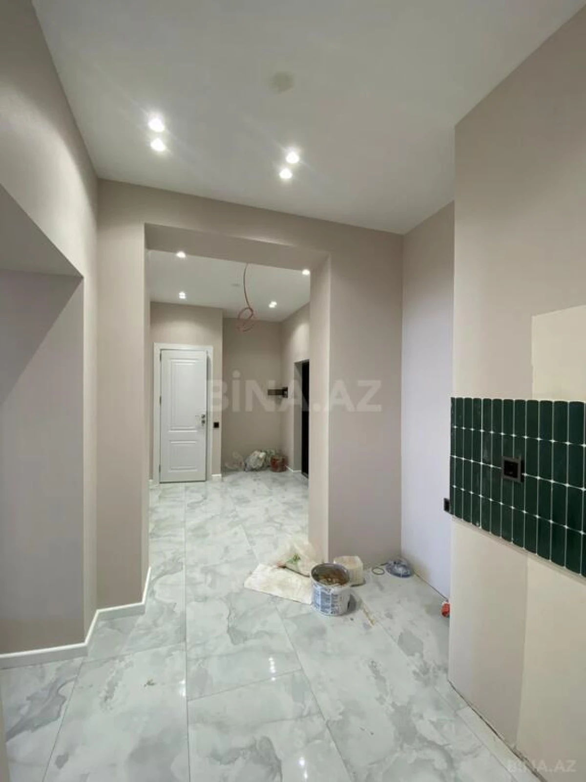 Satılır 3 otaqlı mənzil 115 m²