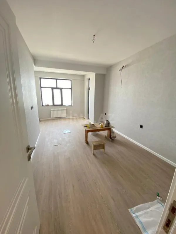 Satılır 3 otaqlı mənzil 115 m²