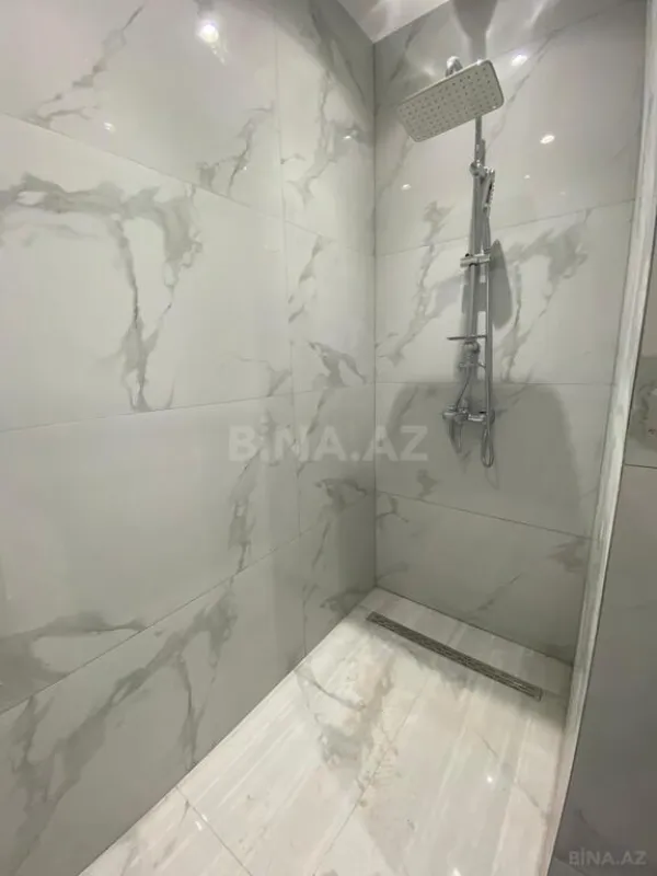 Satılır 3 otaqlı mənzil 115 m²