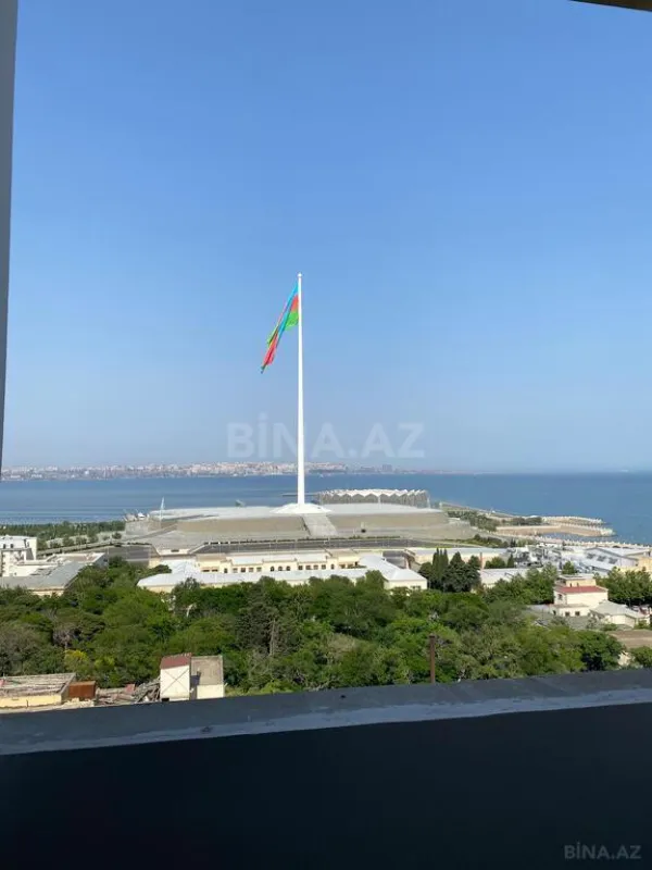 Satılır 3 otaqlı mənzil 115 m²