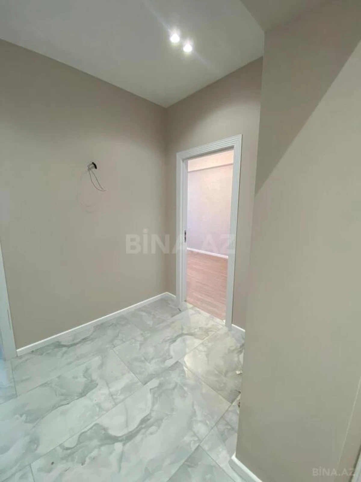 Satılır 3 otaqlı mənzil 115 m²