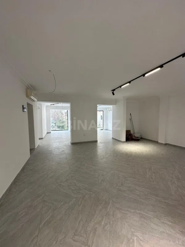 Satılır obyekt 113 m²