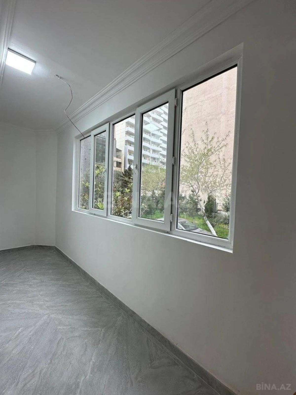 Satılır obyekt 113 m²
