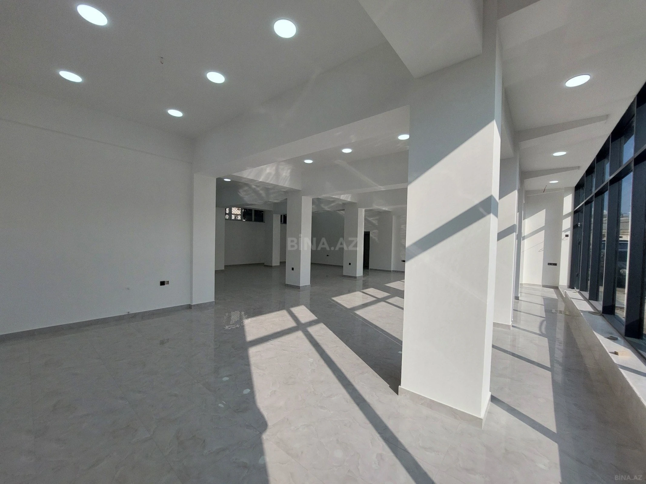 Kirayə verilir obyekt 175 m²