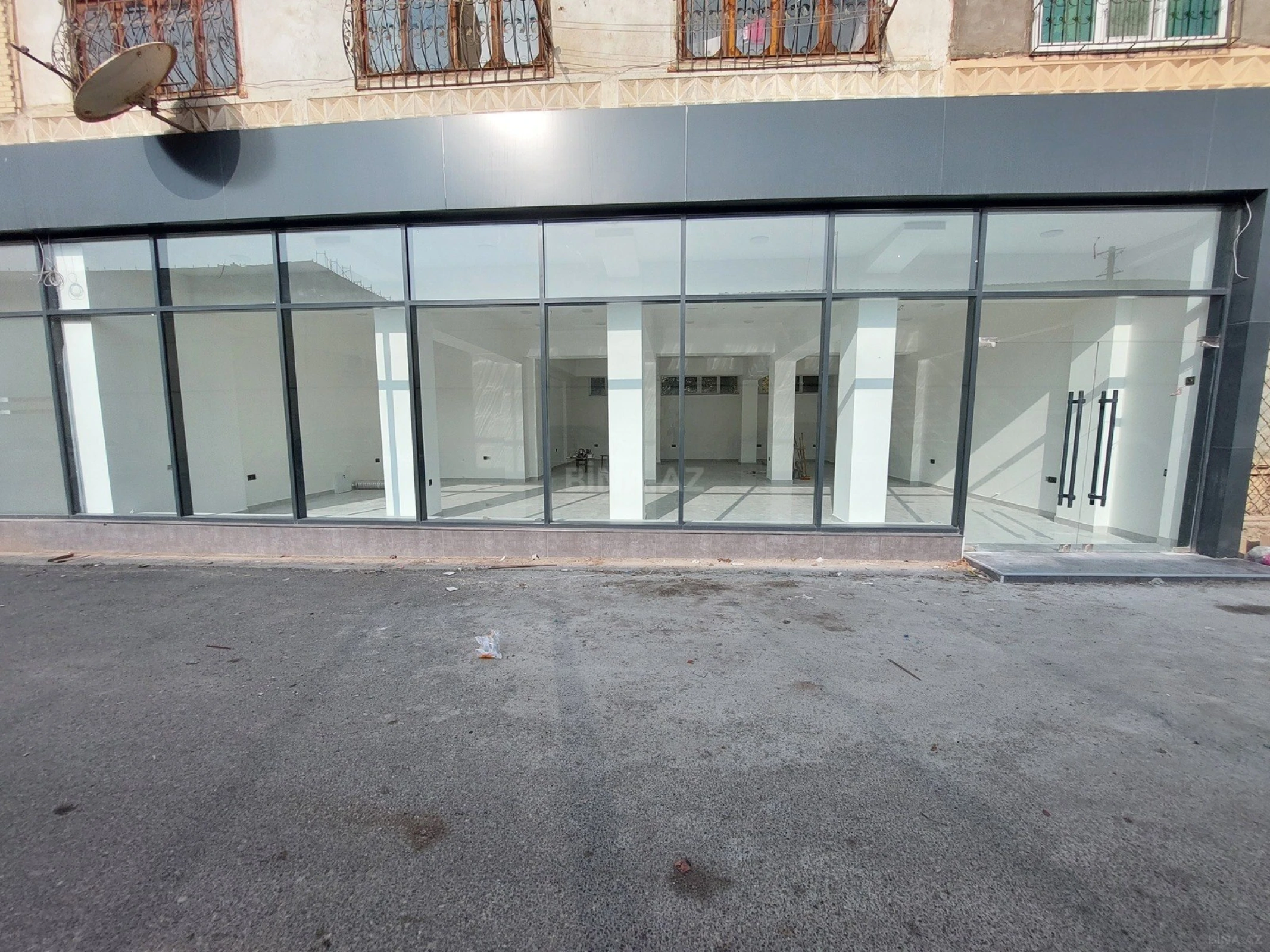 Kirayə verilir obyekt 175 m²