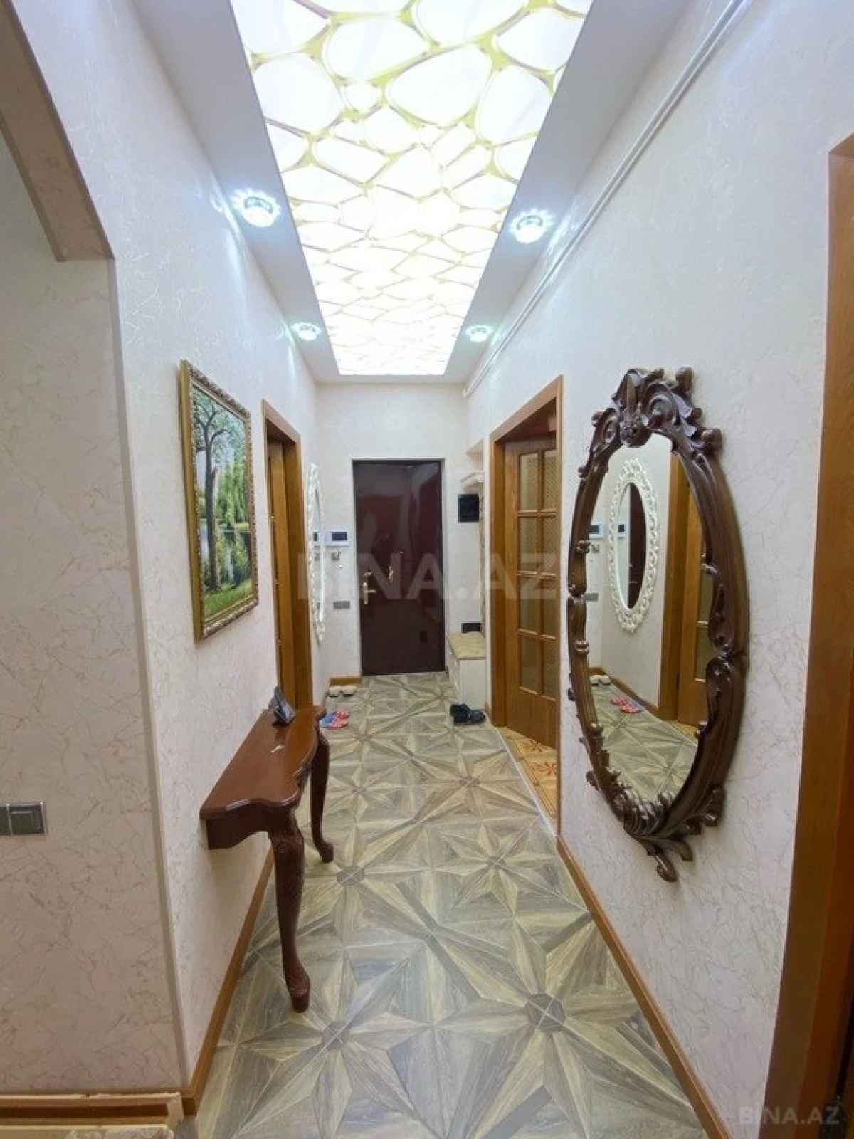 Kirayə verilir 4 otaqlı mənzil 120 m²
